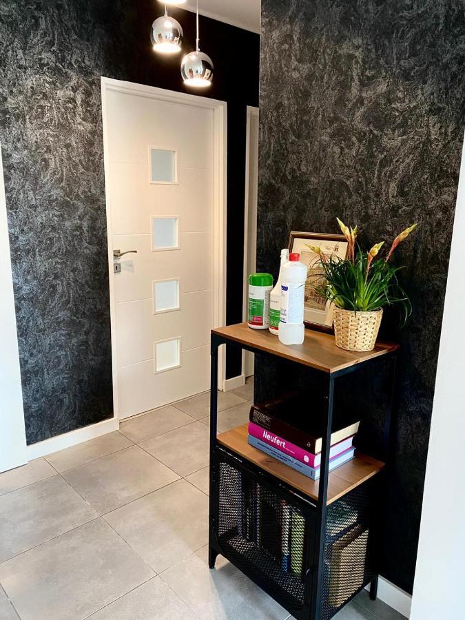 Apartament Wakacyjny U Adrianny Danzica Esterno foto